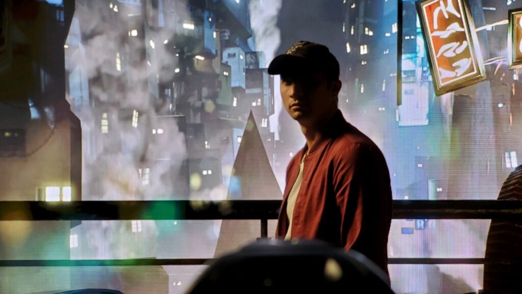 Why Sutliff Studios VP page in replace of space man orange photo 1